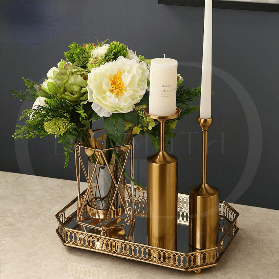 Castiçal de Metal Dourado – Roma