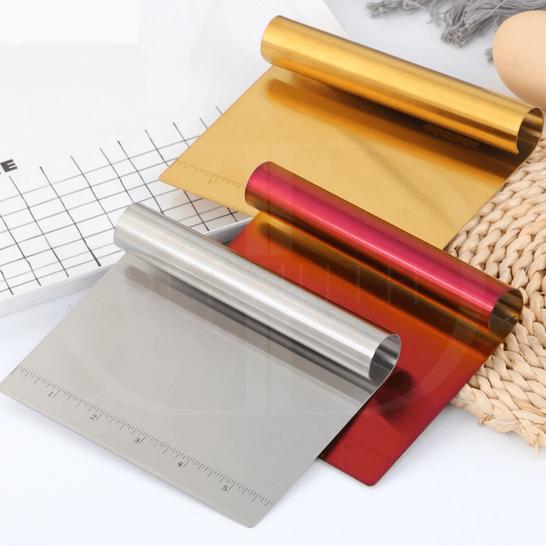 Cortador de Massa em Aço Inox - Cores Diversas