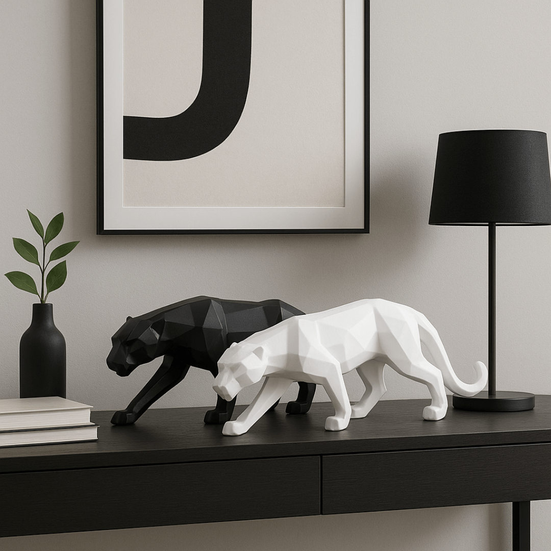 Escultura de Pantera Geométrica em Resina