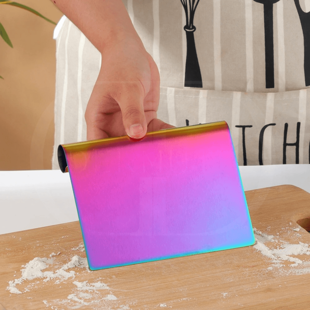 Cortador de Massa em Aço Inox - Cores Diversas