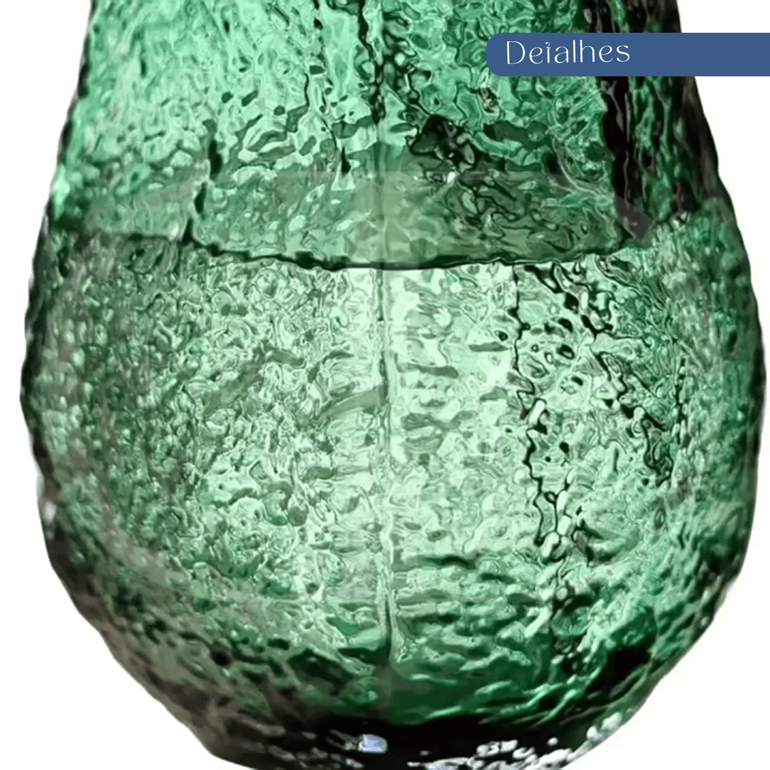 Vaso de Vidro Transparente – Design Ondulado