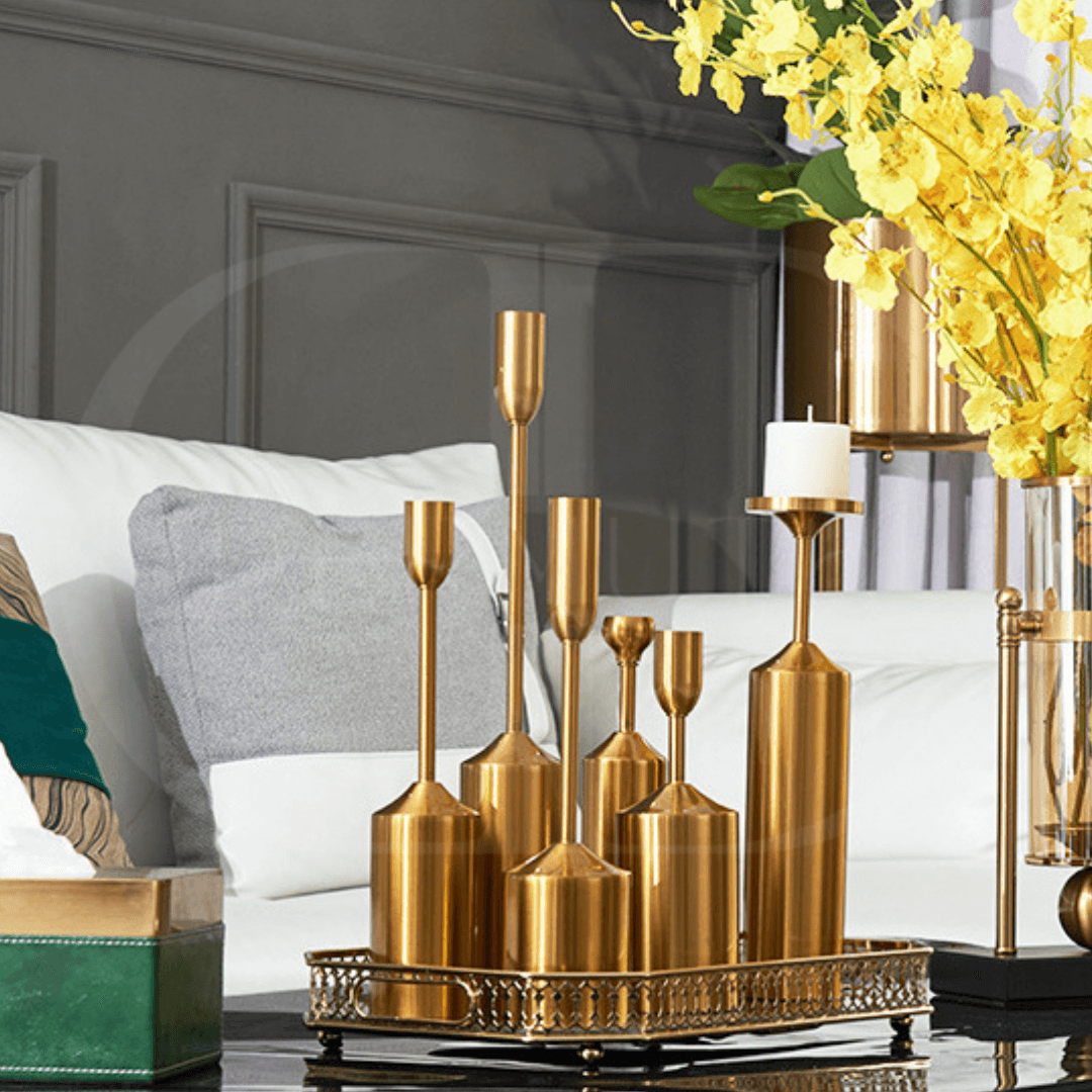 Castiçal de Metal Dourado – Roma