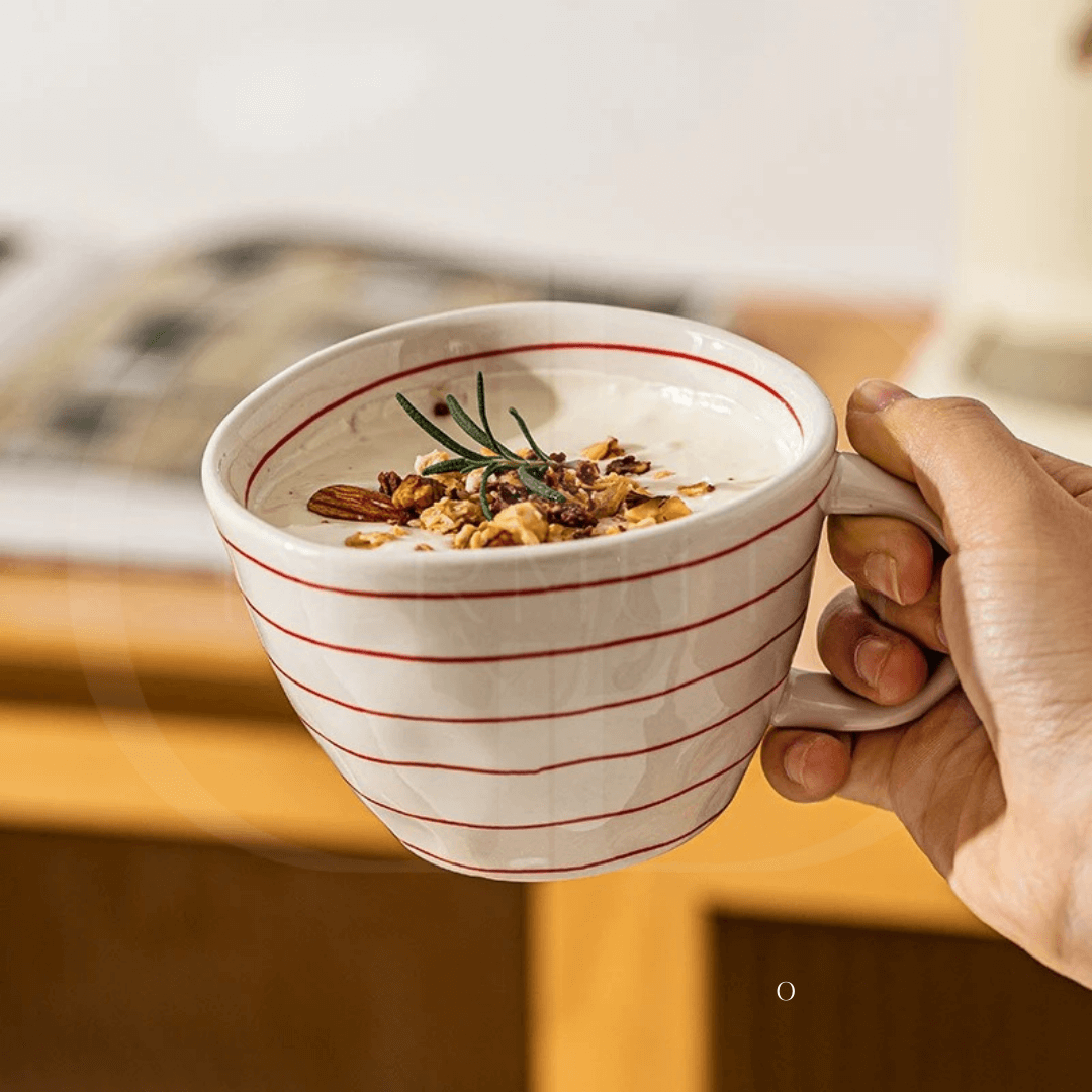 Caneca em Cerâmica – Design Elegante para Bebidas Quentes