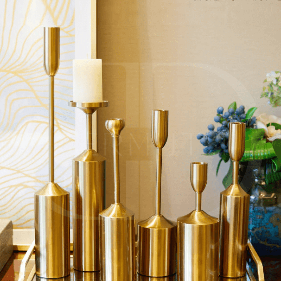 Castiçal de Metal Dourado – Roma