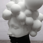 Escultura Contemporânea de Mulher - Bubble