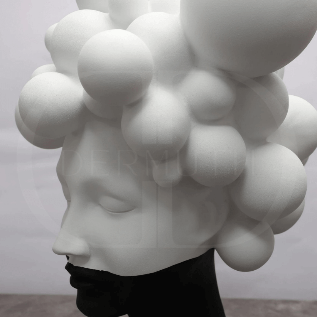 Escultura Contemporânea de Mulher - Bubble