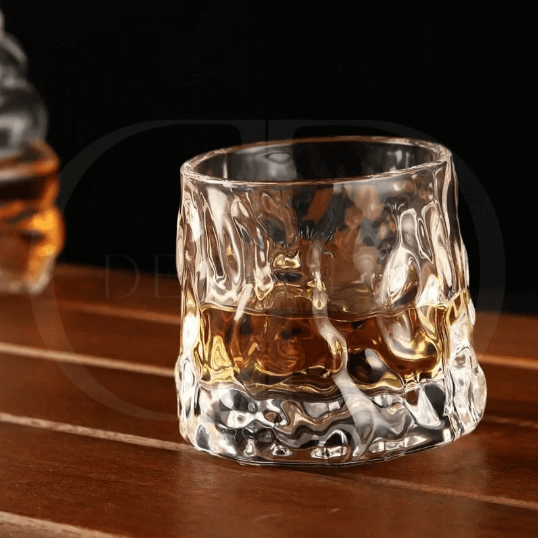 Copos Giratórios de Vidro para Whisky – Design Clássico com Efeito Spinning
