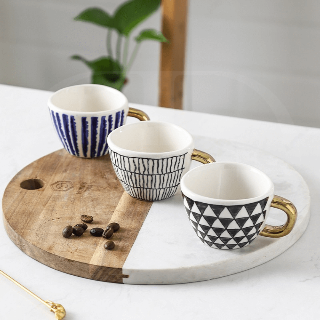 Caneca em Cerâmica – Design Elegante para Bebidas Quentes