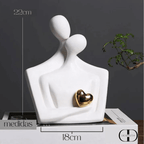 Estatueta Decorativa - Casal Apaixonado