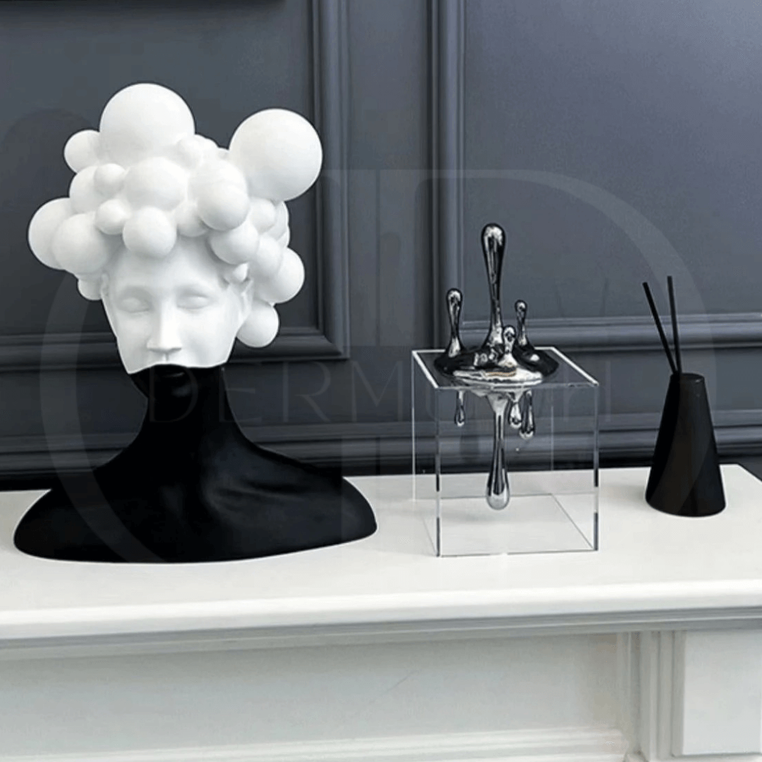 Escultura Contemporânea de Mulher - Bubble