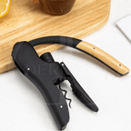 Abridor de Garrafas de Vinho – Formato de Alavanca com Cabo de Madeira