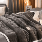 Cobertor Flannel Triplo Coral Fleece