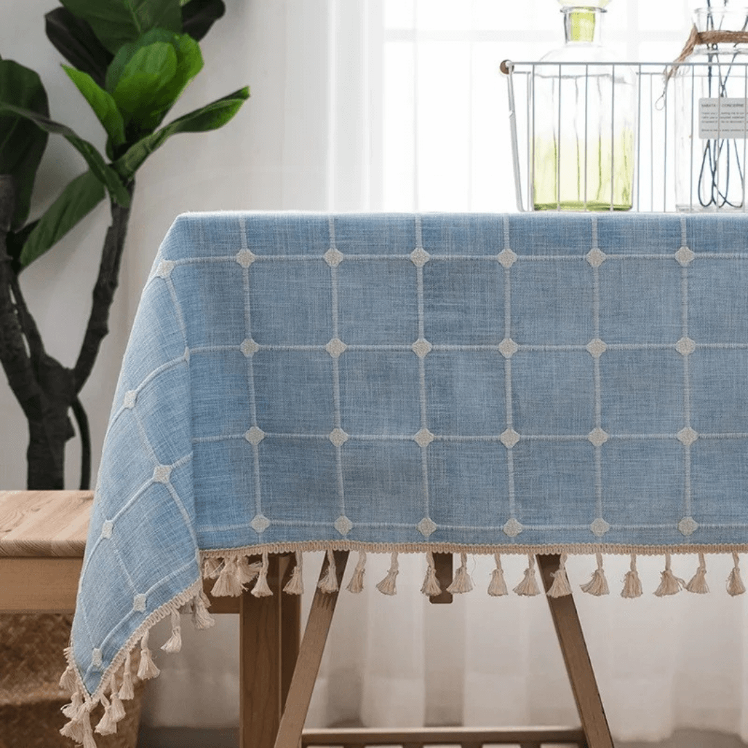 Toalha de Mesa Xadrez 3D com Franja – Estilo e Charme para sua Mesa