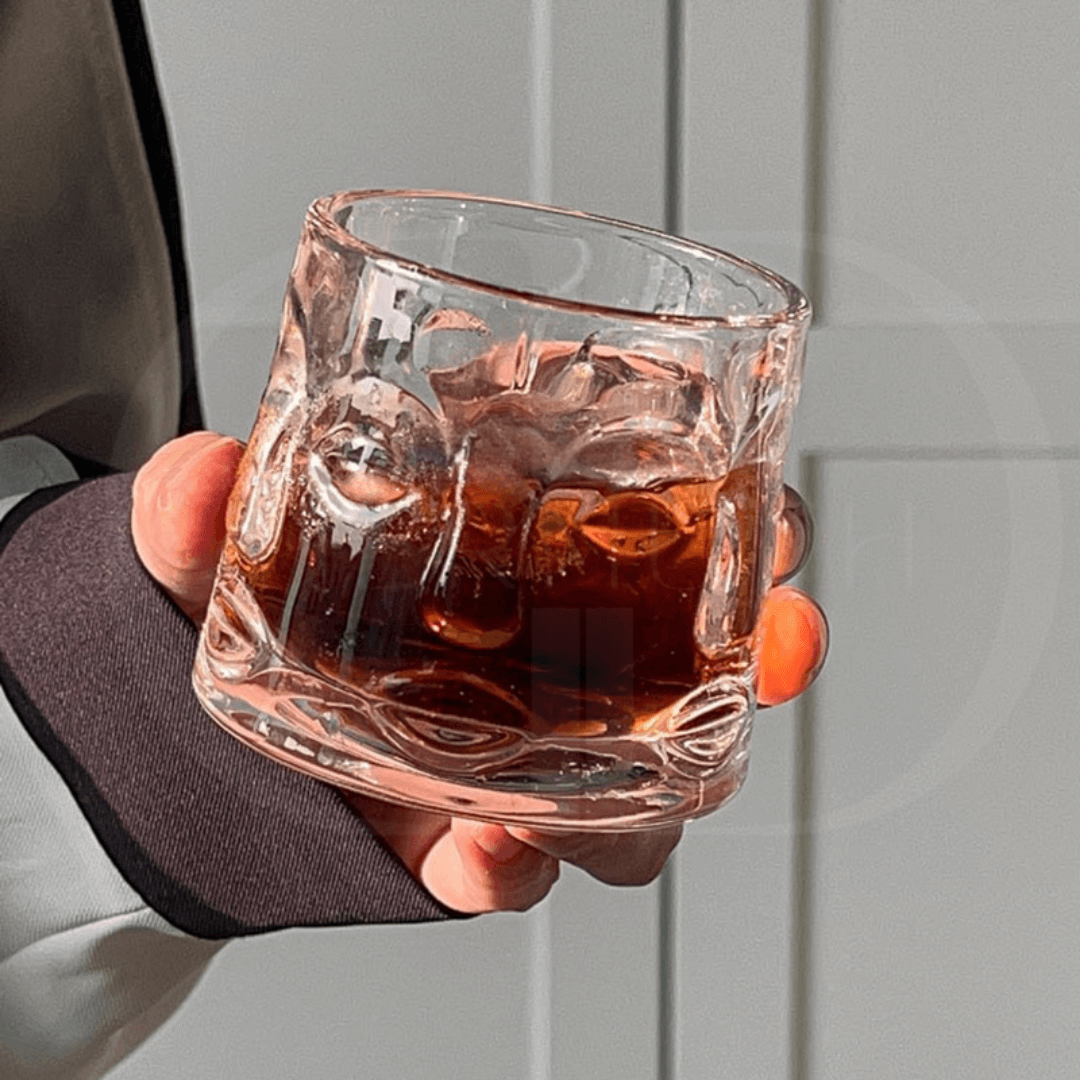 Copos Giratórios de Vidro para Whisky – Design Clássico com Efeito Spinning