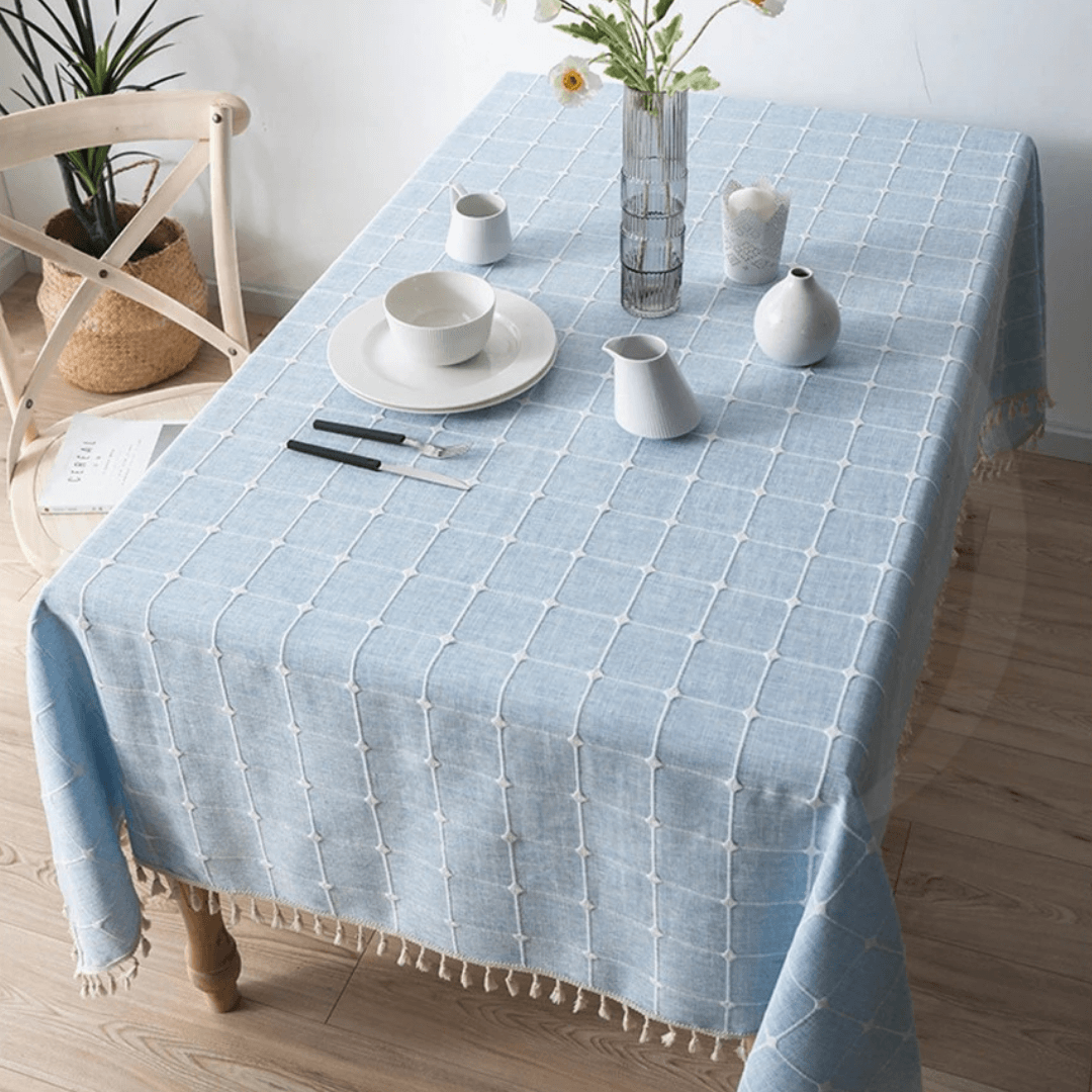 Toalha de Mesa Xadrez 3D com Franja – Estilo e Charme para sua Mesa