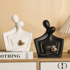 Estatueta Decorativa - Casal Apaixonado