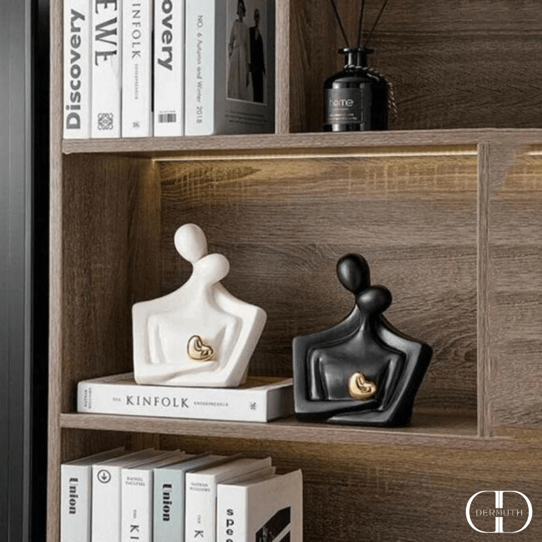 Estatueta Decorativa - Casal Apaixonado