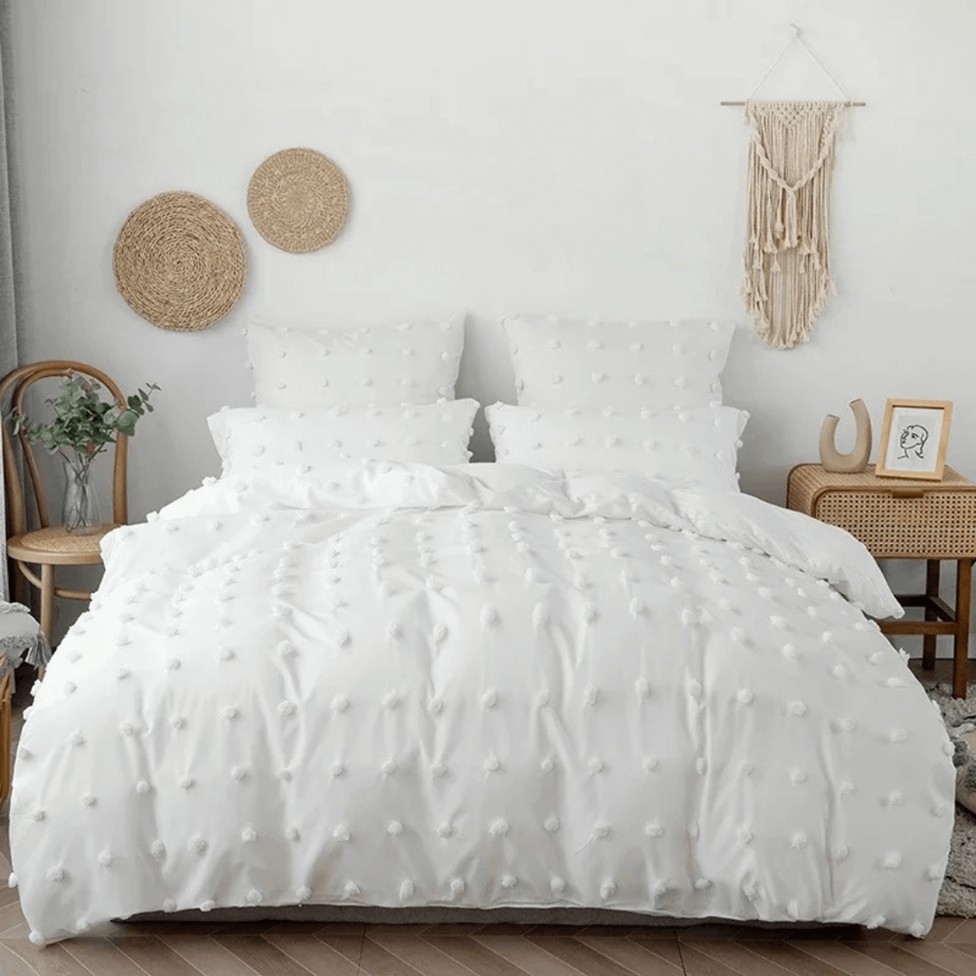 Jogo de Cama Dupla Face com Detalhes Tufted e Pompons