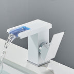 Torneira Para Banheiro Casacata LED Monocomando Trover